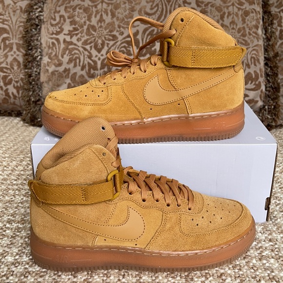 Nike Air Force 1 Hight LV8 3 Youth - Picture 3 of 16